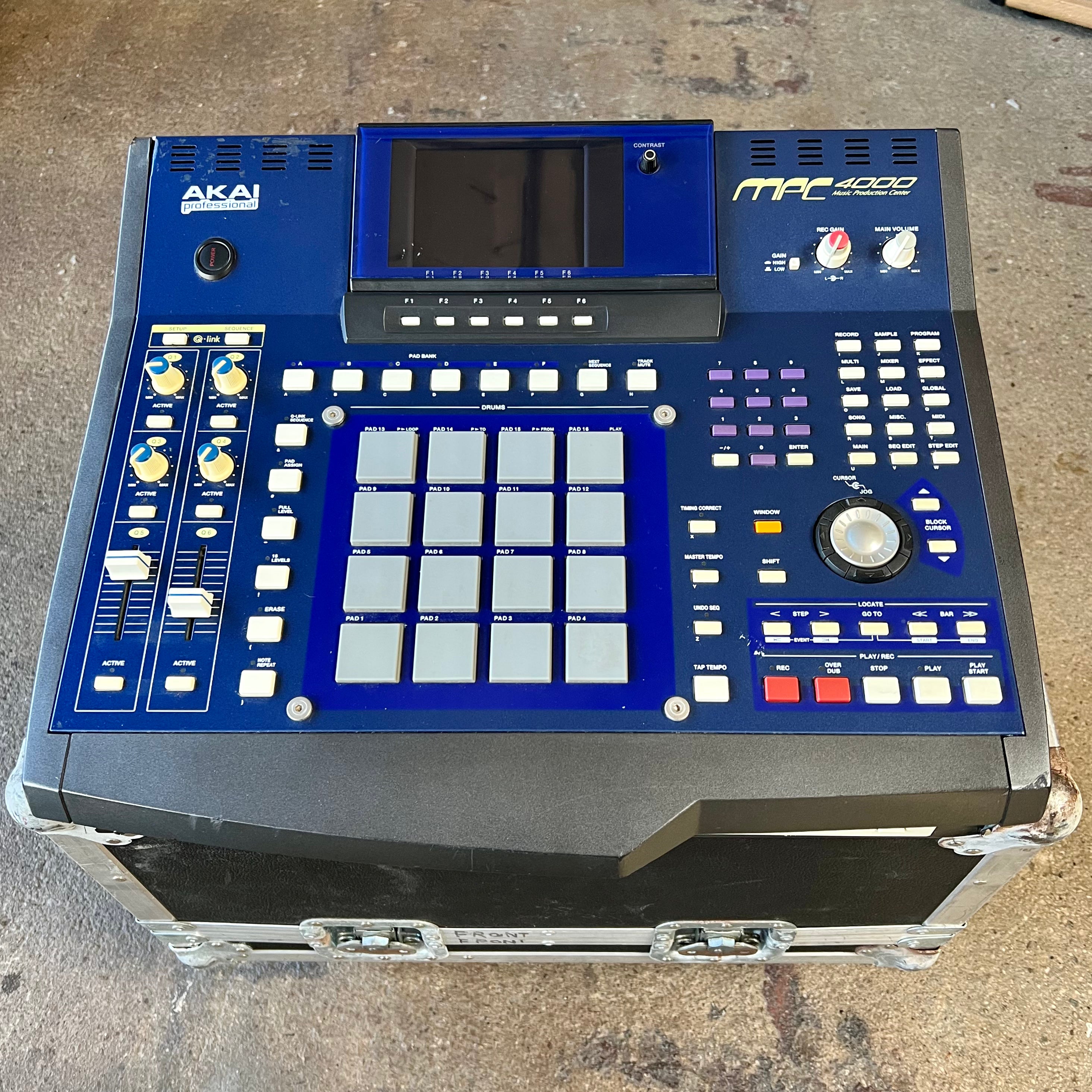 AKAI MPC4000 マルチトラックレコーダー Professional Amazon.com: Akai MPC4000 MIDI Production Center Sampler