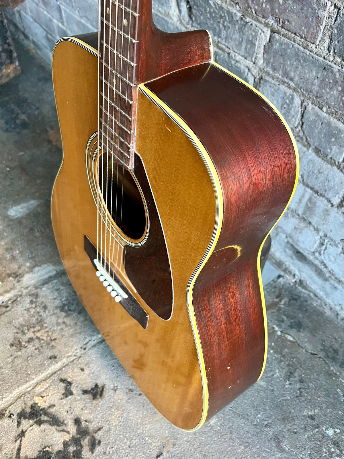 07421073 □ YAMAHA ヤマハ FG-240 アコースティックギター アコギ