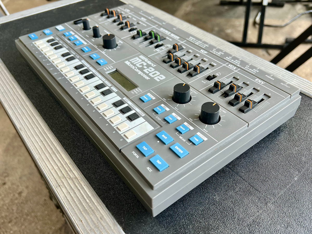 鍵盤楽器 Roland MC-202 Roland MC-202 | Vintage Synth Explorer