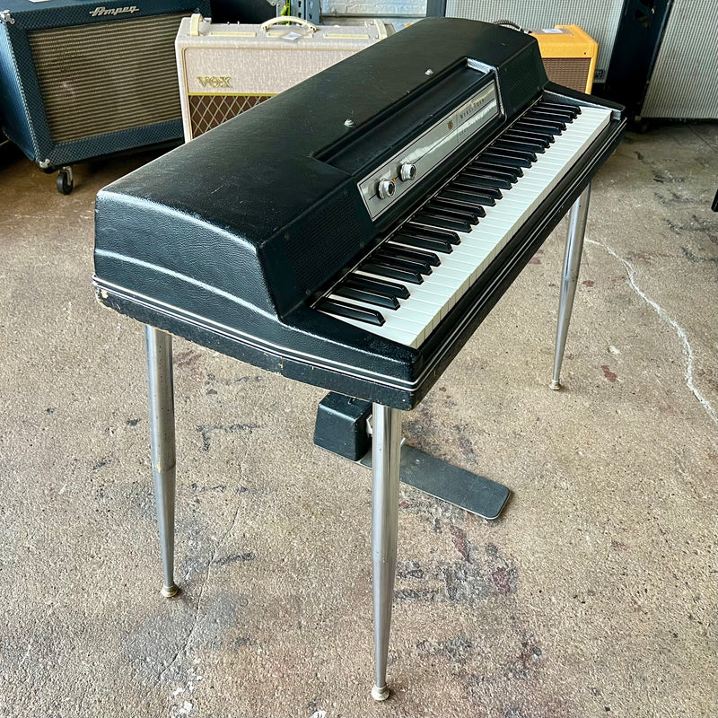 Ca. 1978 Wurlitzer 200A w/ Legs, Pedal and Road Case