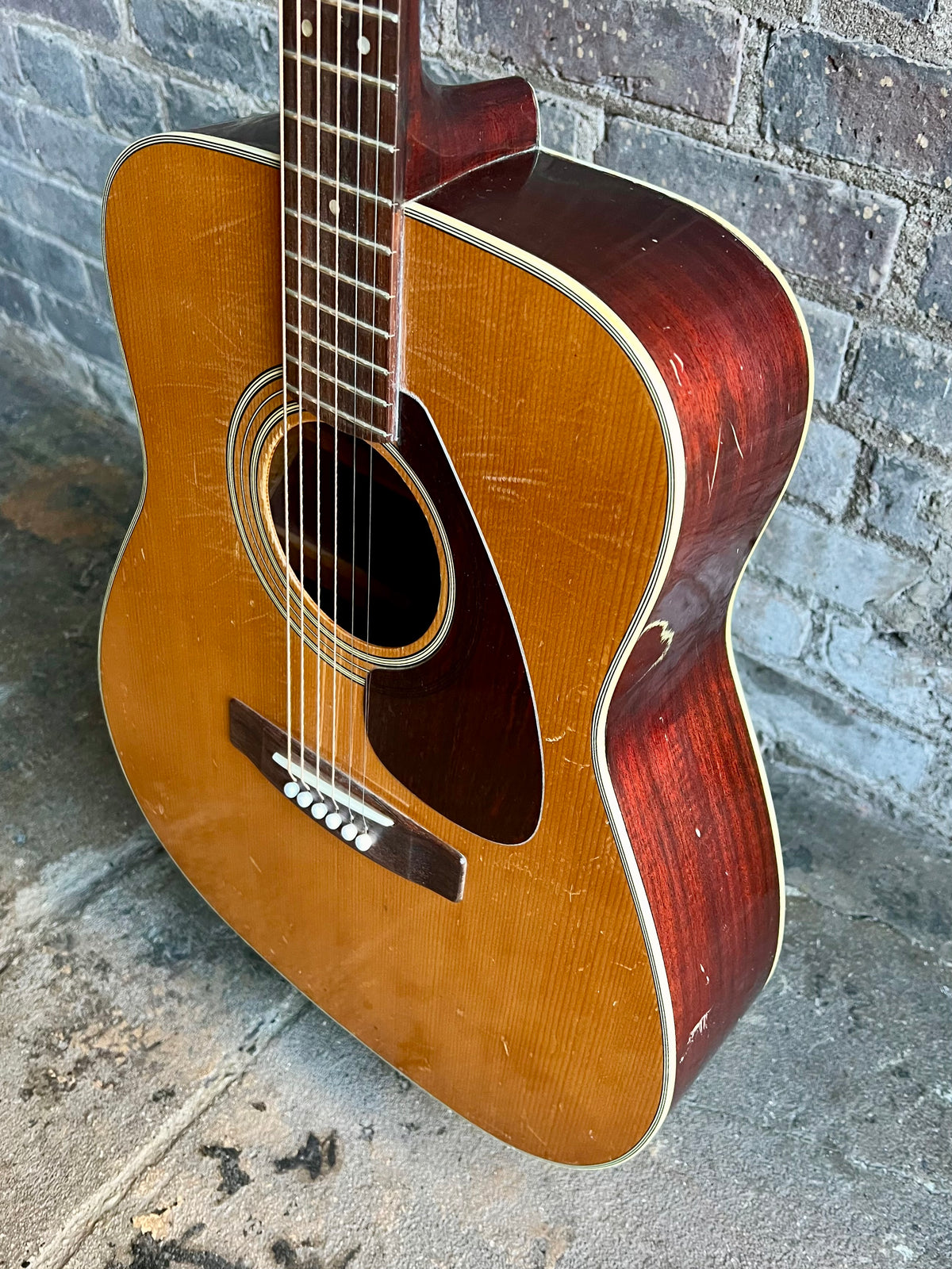 YAMAHA FG201 ビンテージ 70年代 YAMAHA FG201 ビンテージ 70年代 YAMAHA FG201 ビンテージ 70