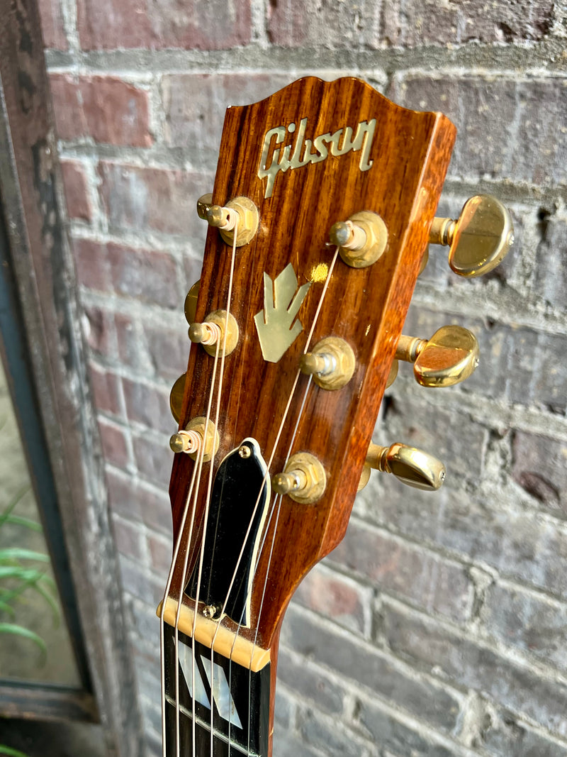 2005 Gibson Songwriter Deluxe