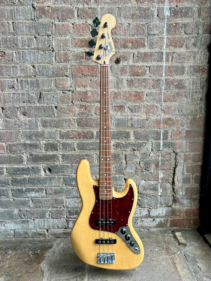 2017 Fender Standard Jazz Bass MIM