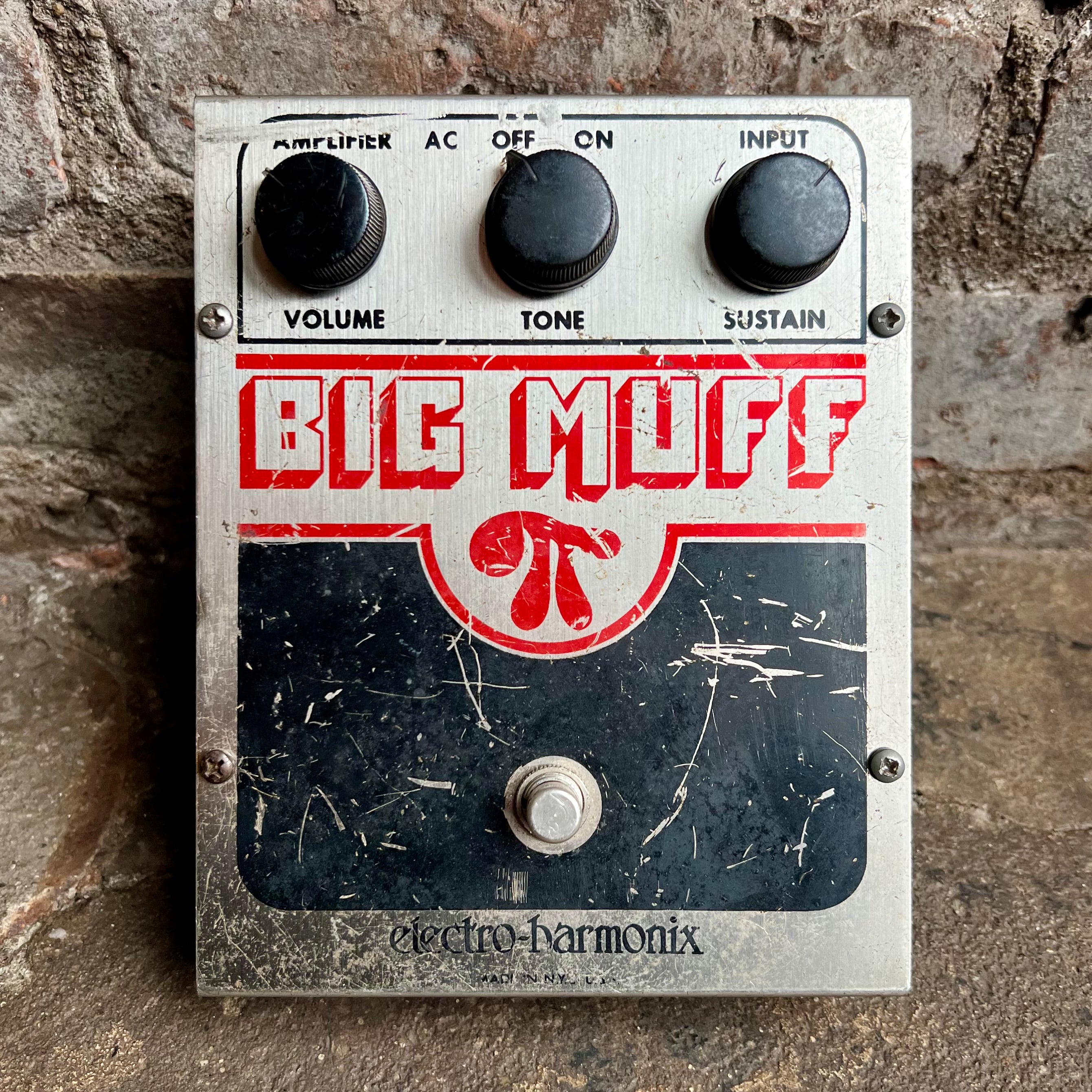 D A M Fuzz Sound Mkiii Black/Gold | eBay