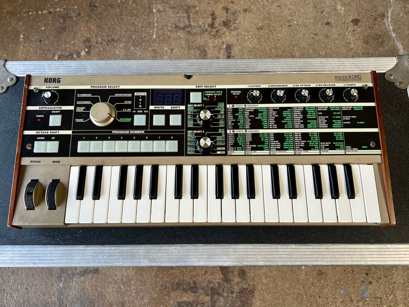 Used Korg microKORG 37-Key Synthesizer/Vocoder