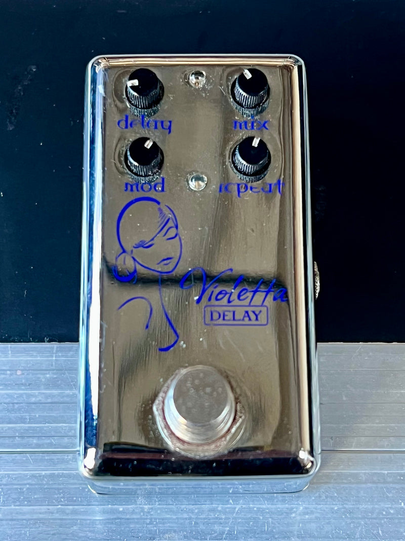 Used Red Witch Violetta Delay