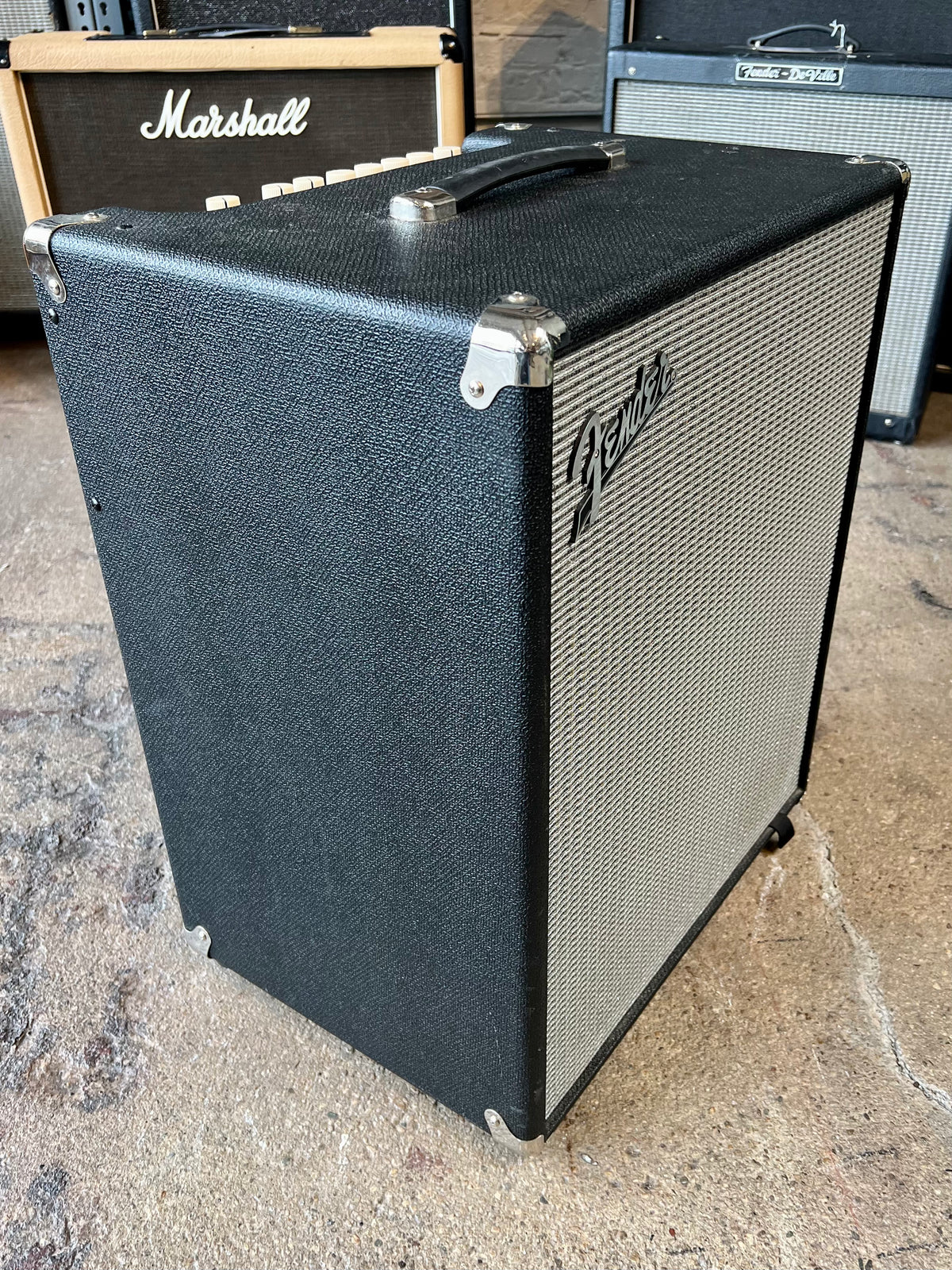 Used Fender Rumble 200 1x15