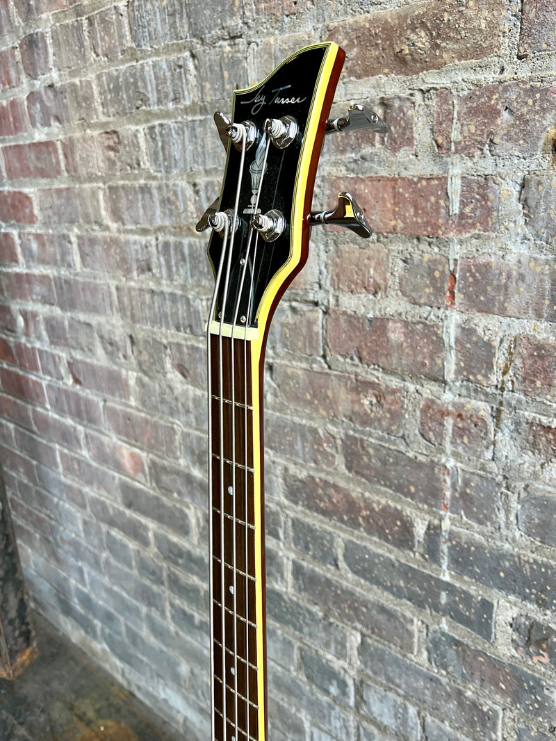 Jay Turser Double Cutaway Semi-Hollow Bass