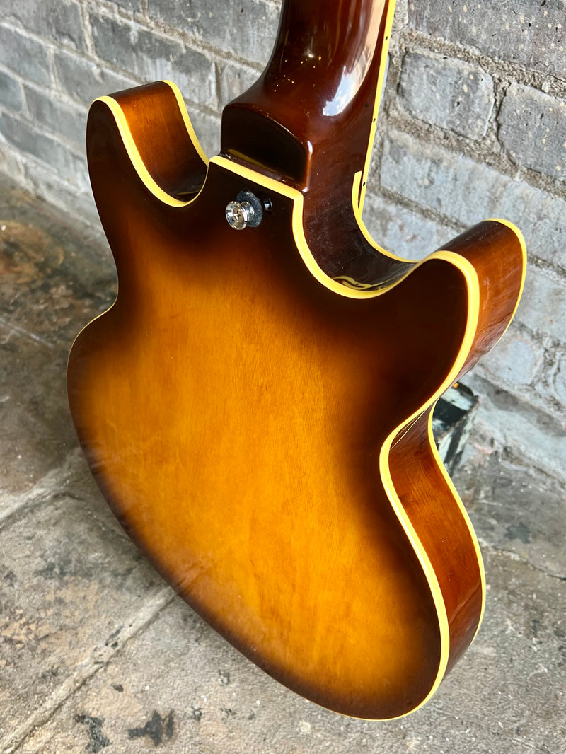 Jay Turser Double Cutaway Semi-Hollow Bass