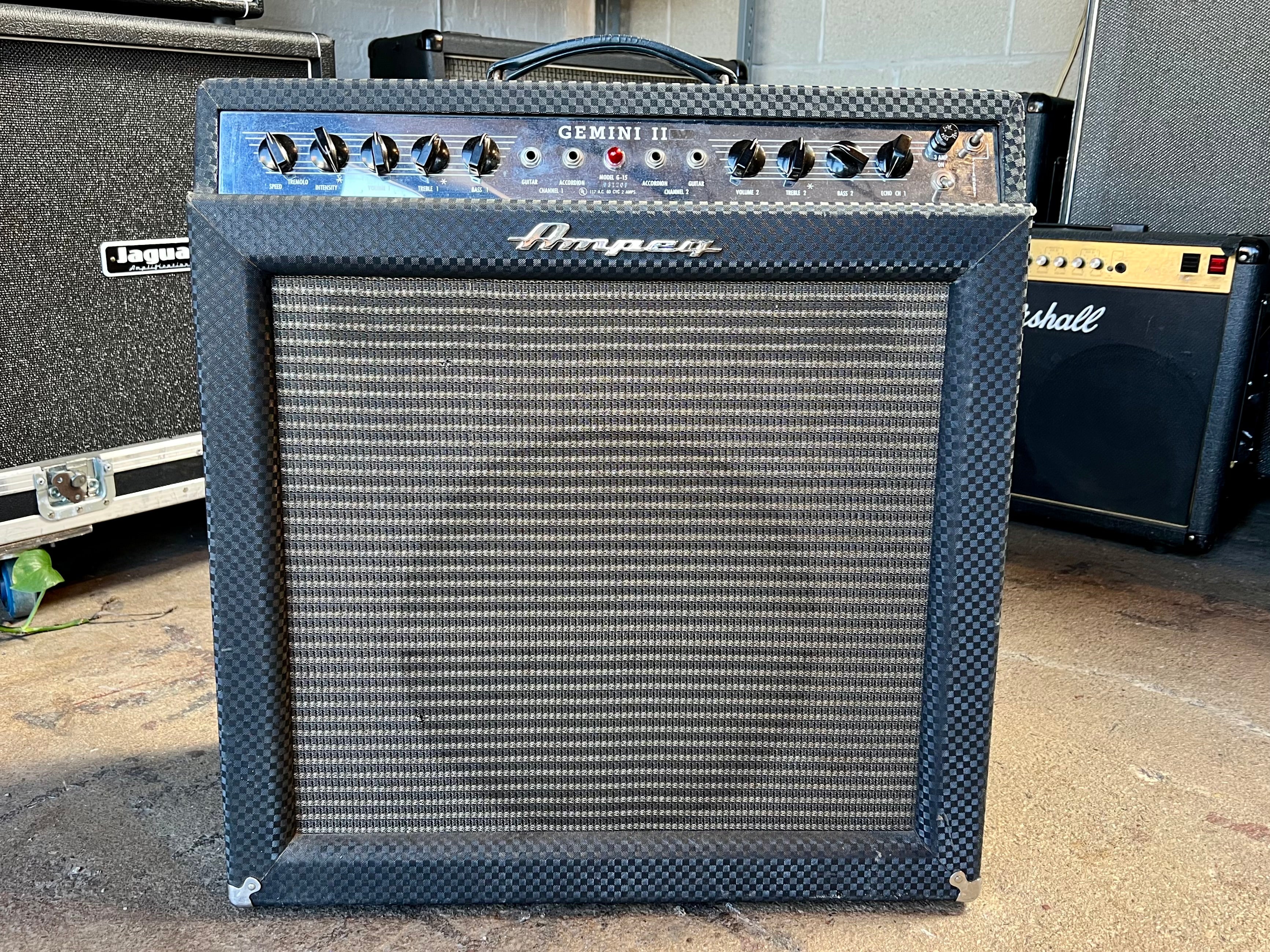 希少★Ampeg 1970's★little stad★専用ハードケース付き Vintage 1970's Ampeg Electric Guitars Catalog! Big, Heavy